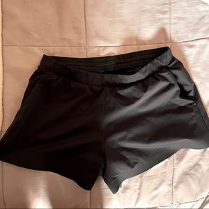 Uniqlo Black Shorts size medium with zip pockets